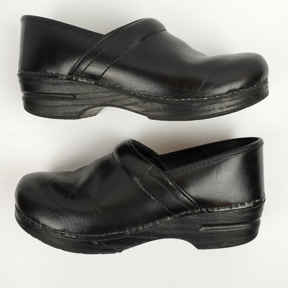 Dansko Black Leather Clogs Size Eur 41 USA 10.5- 11 - Picture 3 of 15